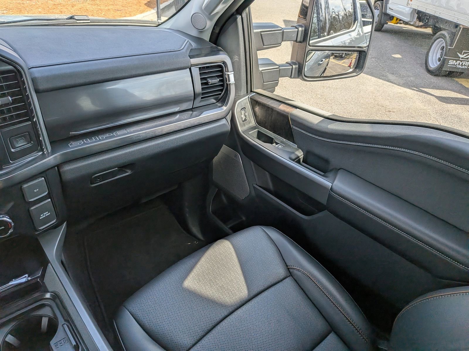 Certified 2026 Ford F250 Lariat w/ Black Appearance Package image 19