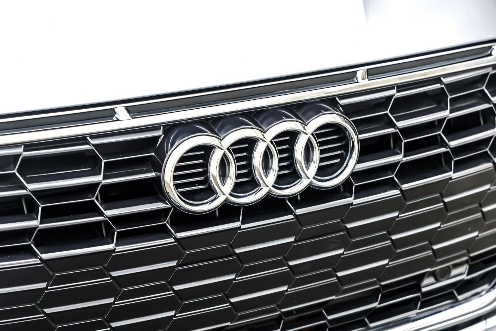 Used 2023 Audi A5 2.0T Premium w/ Convenience Package image 13