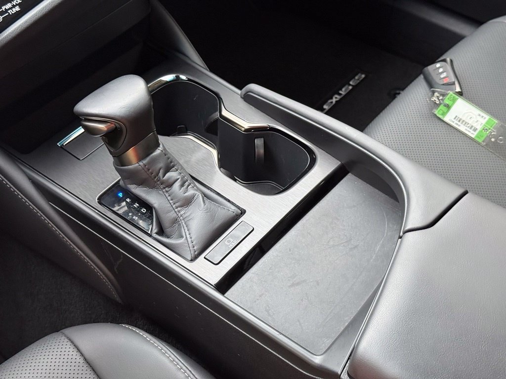 Certified 2025 Lexus ES 350 w/ Accessory Package (Z1) FWD image 32
