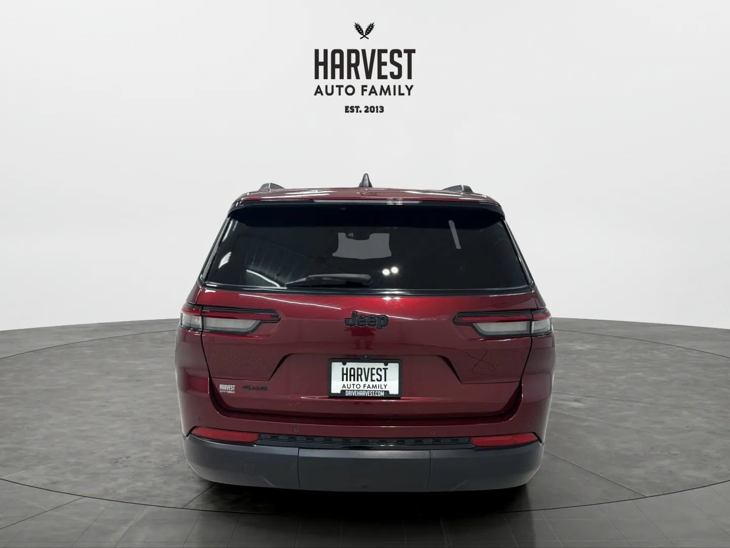 Used 2023 Jeep Grand Cherokee L Laredo AWD/4WD image 5