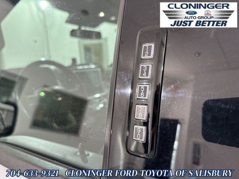 Used 2022 Ford F150 XLT w/ Equipment Group 302A High image 17