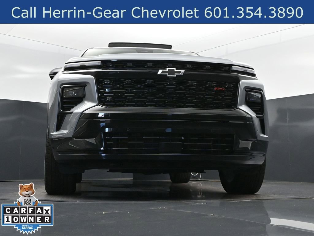 Used 2024 Chevrolet Traverse RS image 45