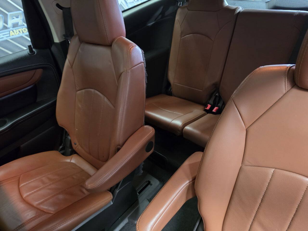 Used 2016 Chevrolet Traverse LTZ FWD image 31