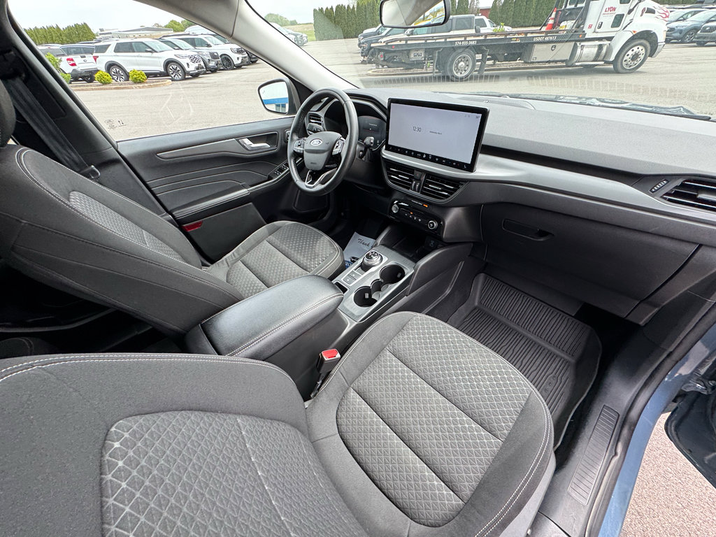 Used 2023 Ford Escape Active w/ Tech Pack #2 AWD/4WD image 11