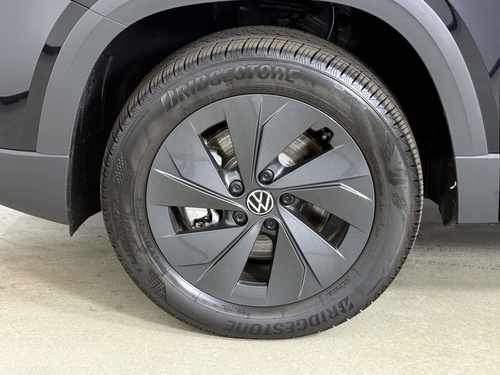 New 2027 Volkswagen Taos S FWD image 12