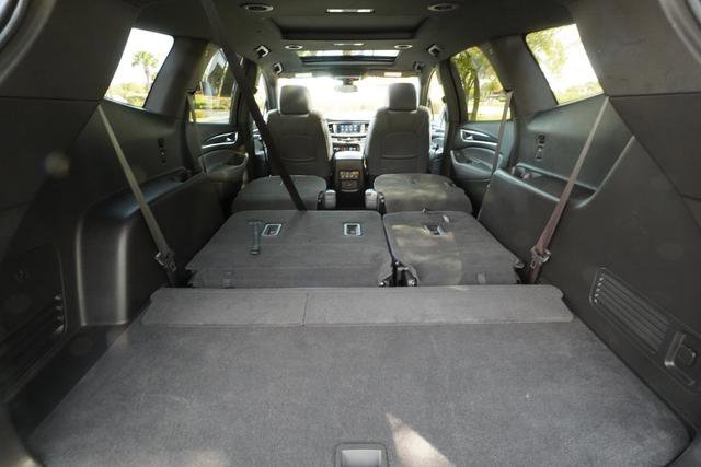 Used 2023 Buick Enclave Essence w/ Experience Buick Package AWD/4WD image 28
