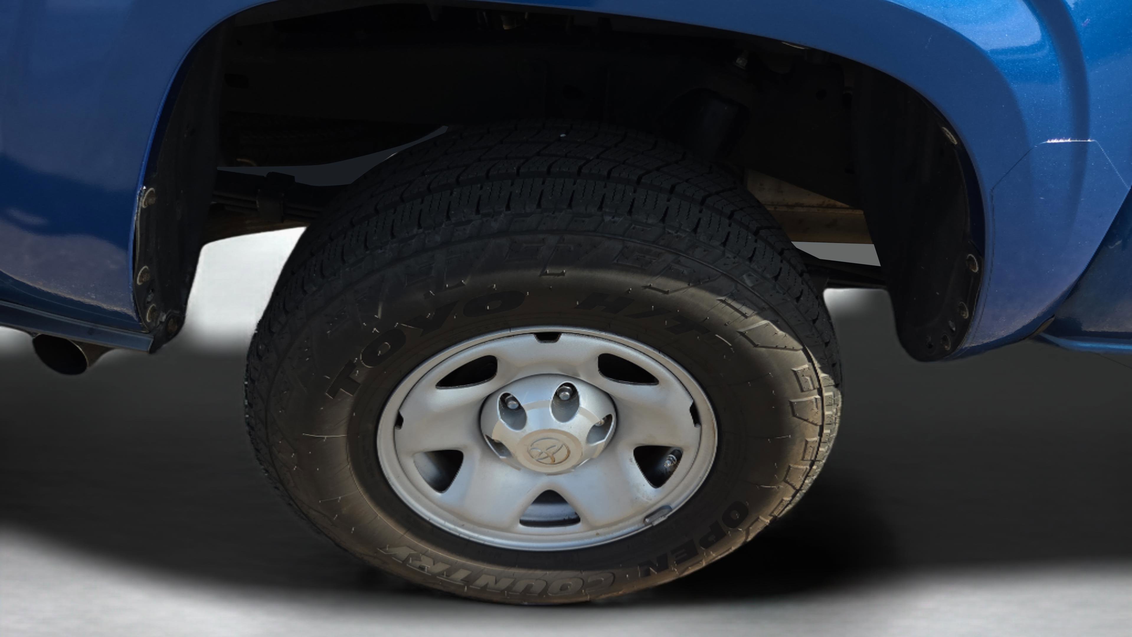 Used 2016 Toyota Tacoma SR5 w/ Towing Package image 20