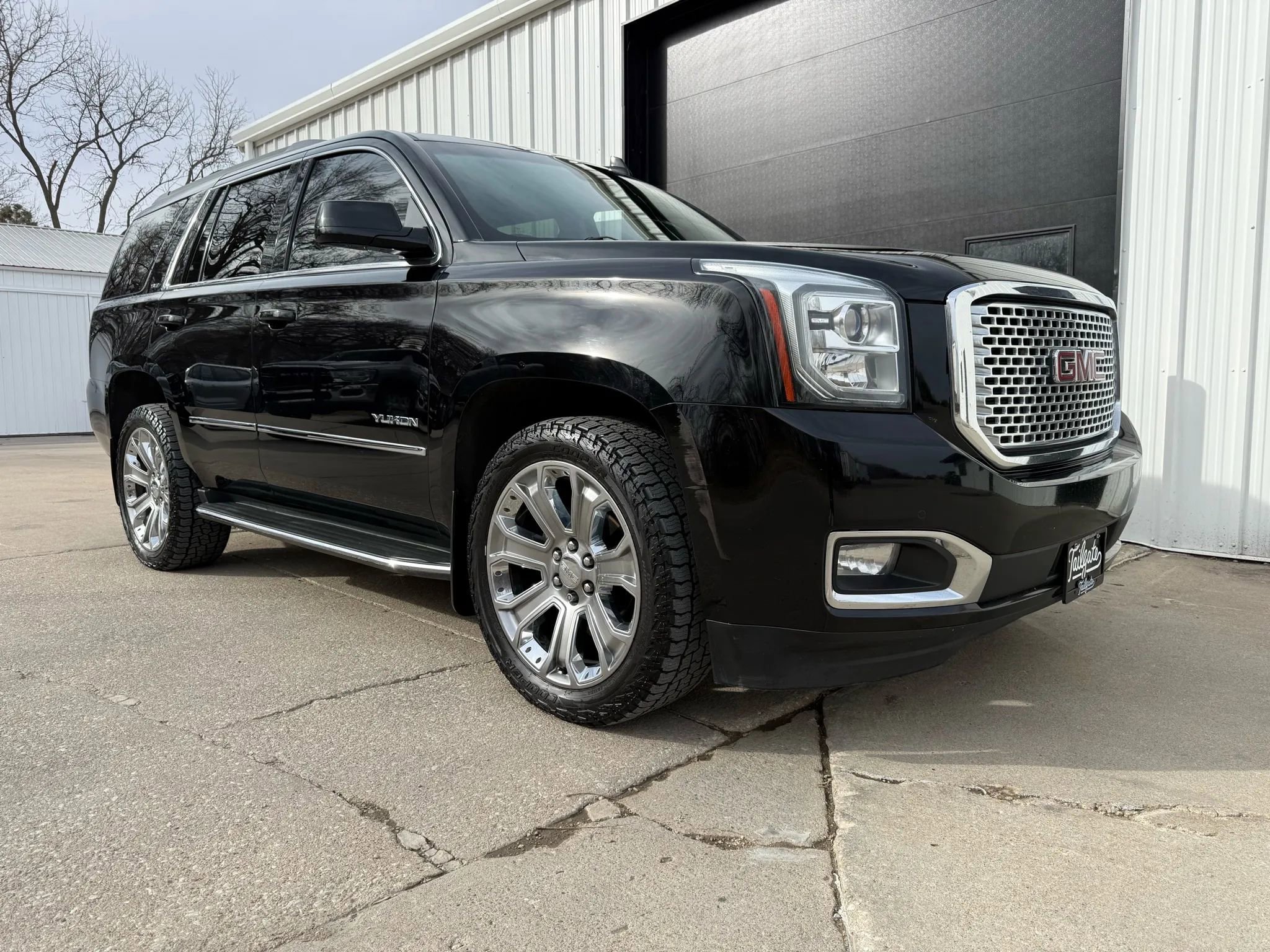 Used 2016 GMC Yukon SLT w/ Open Road Package image 2