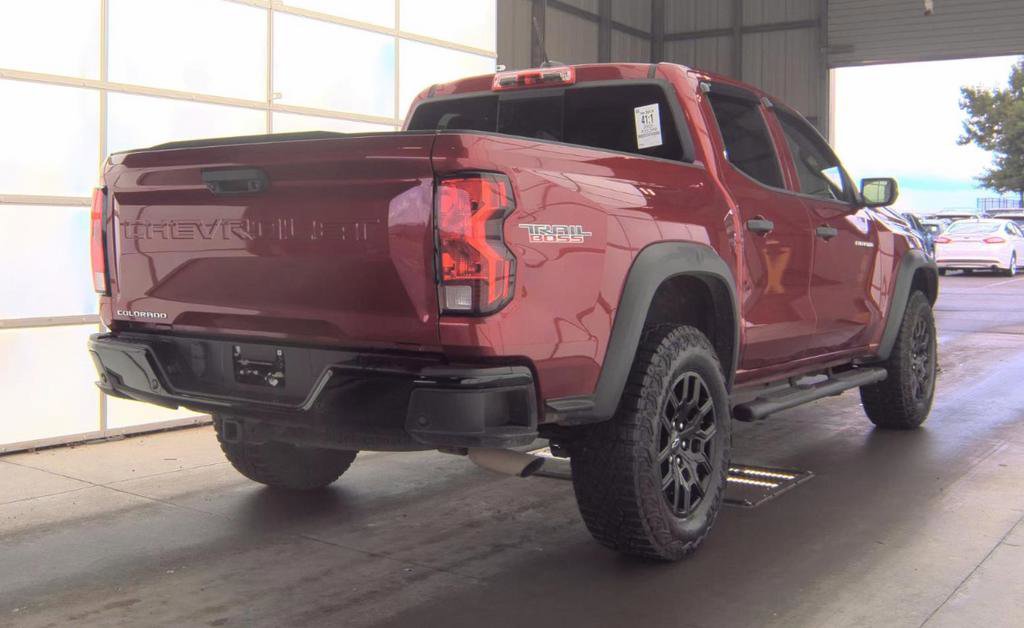 Used 2025 Chevrolet Colorado Trail Boss AWD/4WD image 8