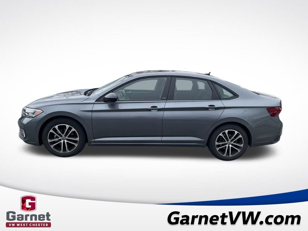 Used 2024 Volkswagen Jetta Sport video 2