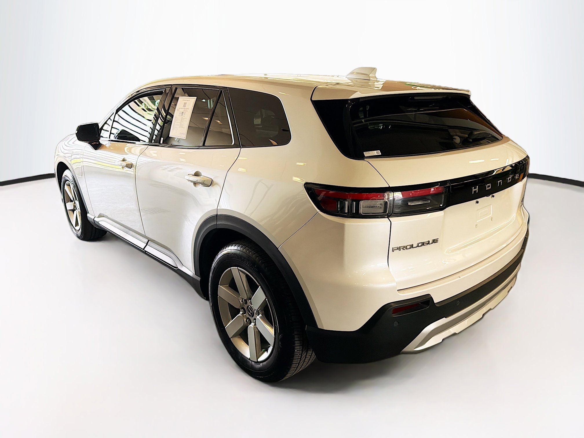 Used 2024 Honda Prologue EX image 5
