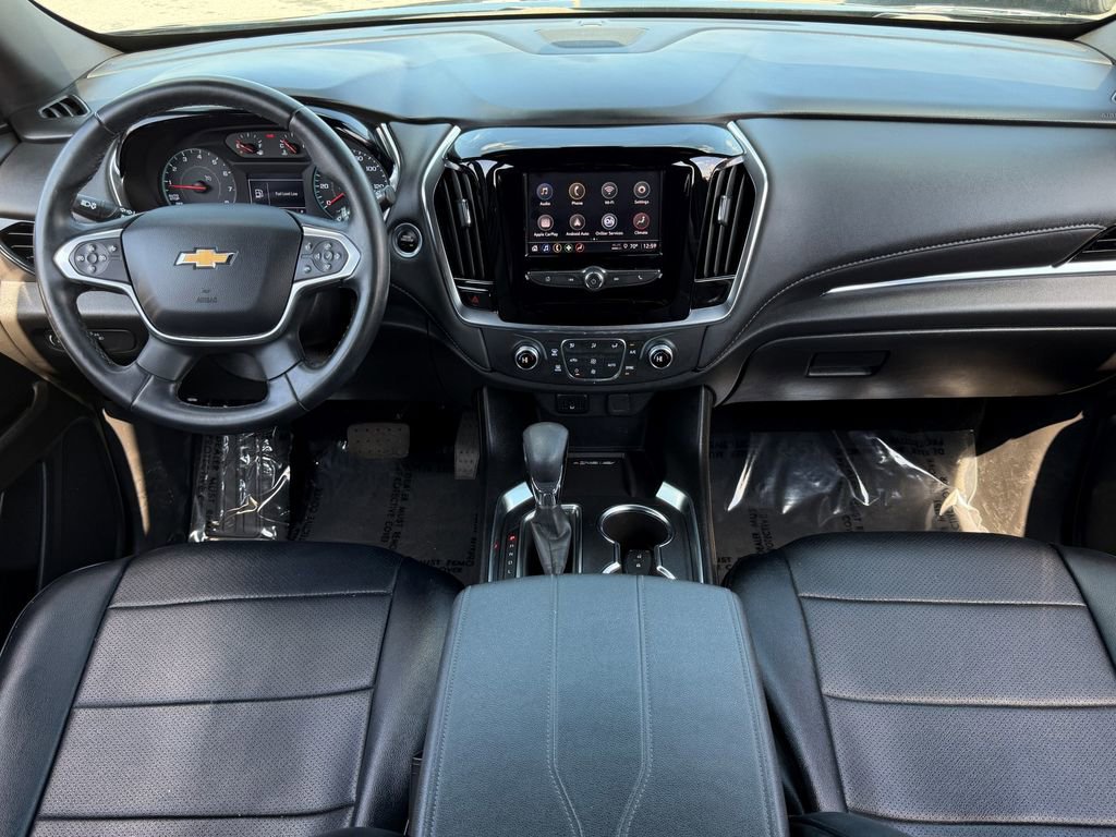 Used 2023 Chevrolet Traverse LT image 16