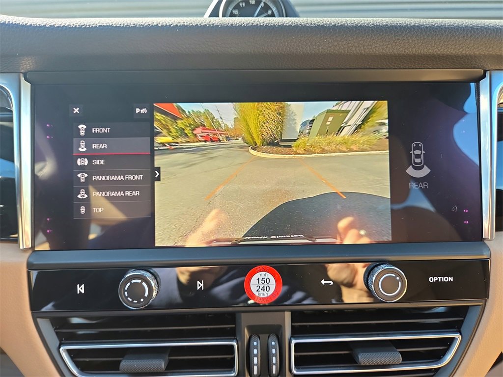 New 2026 Porsche Macan image 12