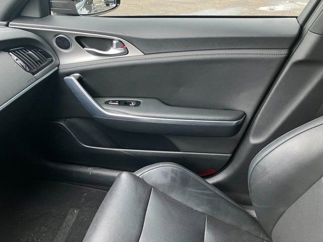 Used 2020 Kia Stinger GT image 11