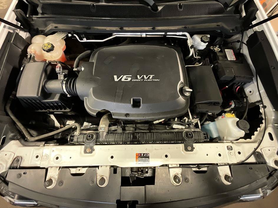 Used 2019 Chevrolet Colorado W/T w/ WT Convenience Package RWD image 8