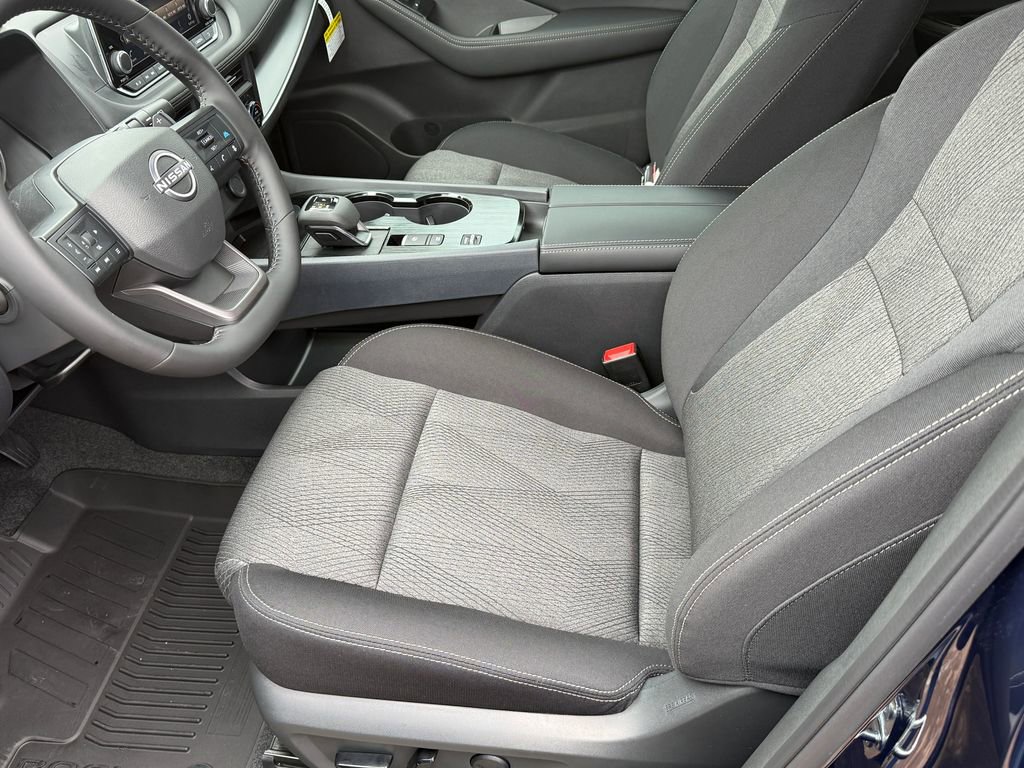 New 2026 Nissan Rogue SV FWD image 17
