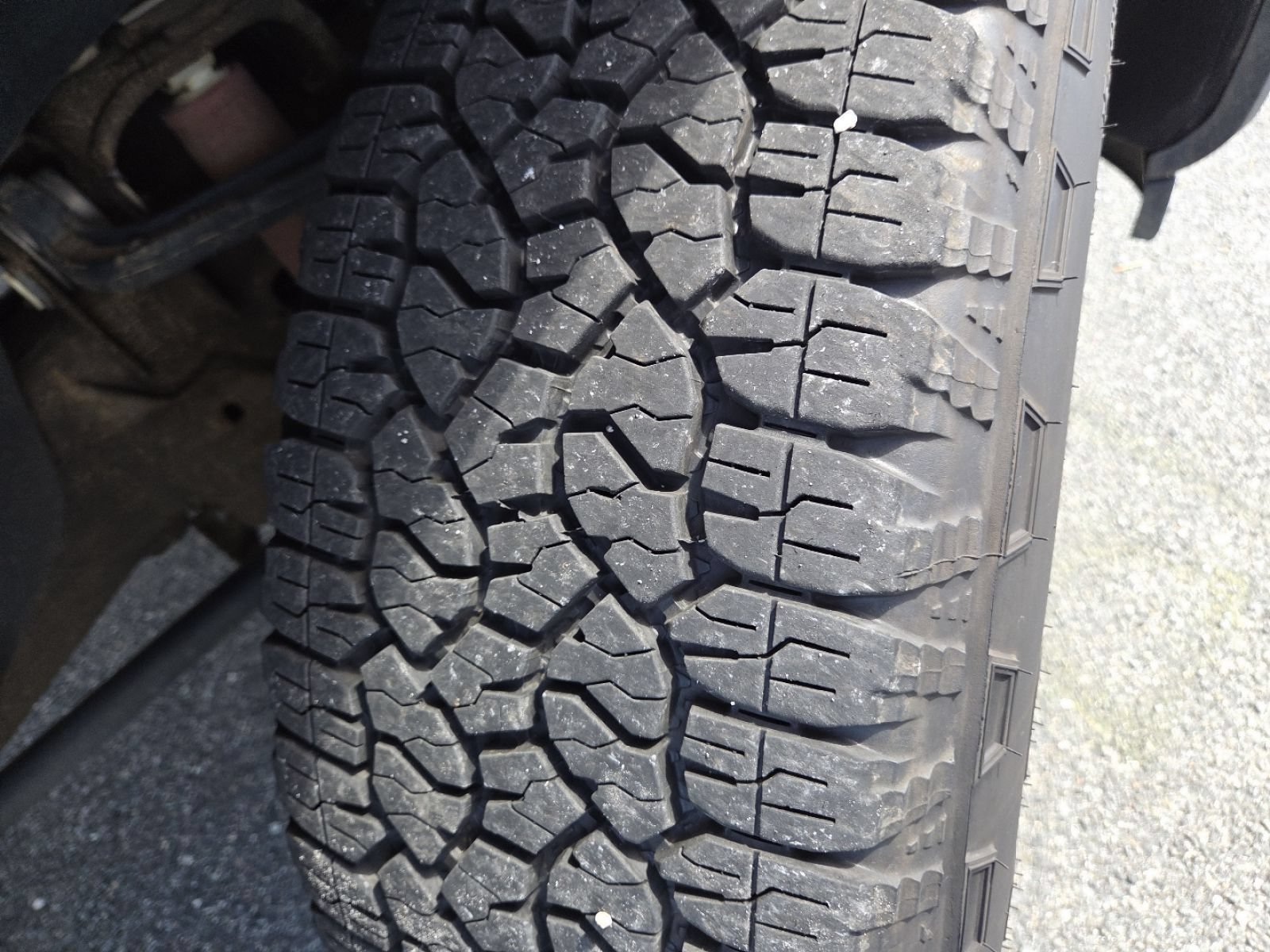 Used 2025 GMC Sierra 2500 AT4 w/ AT4 Premium Plus Package AWD/4WD image 19