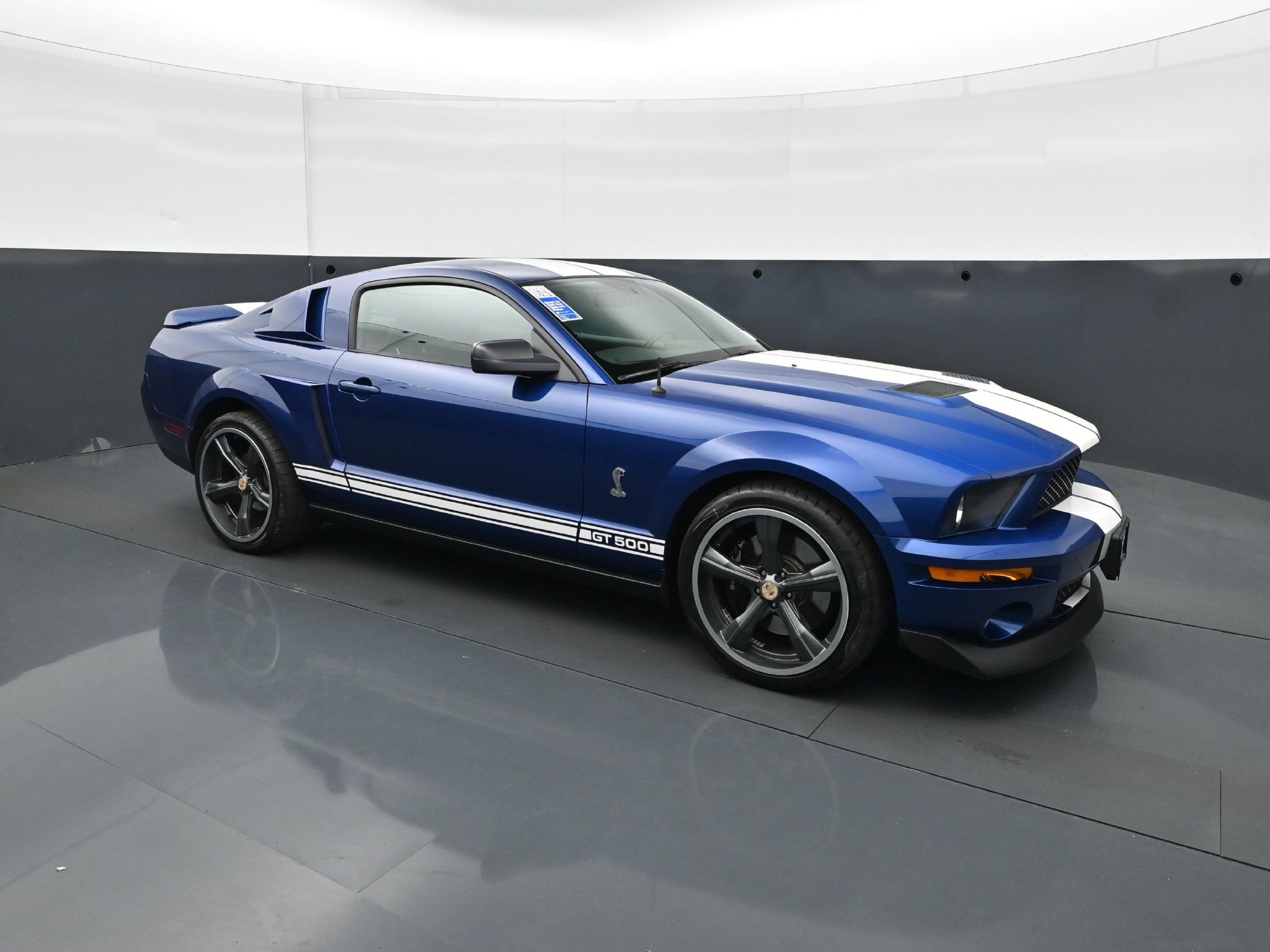 Used 2007 Ford Mustang Shelby GT500 RWD image 9