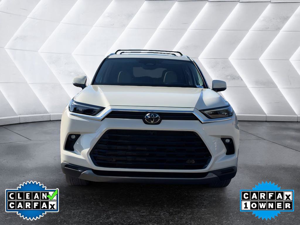 Used 2024 Toyota Grand Highlander Platinum image 2