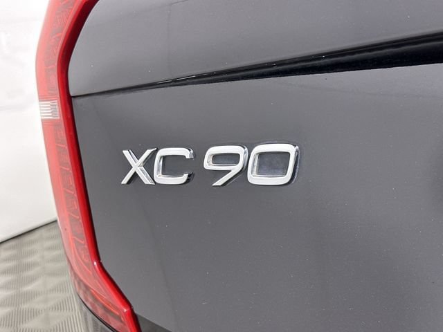 Used 2024 Volvo XC90 B5 Core AWD/4WD image 32