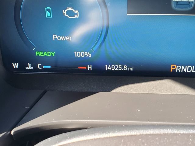 Used 2024 Ford Escape Platinum w/ Premium Technology Package image 18