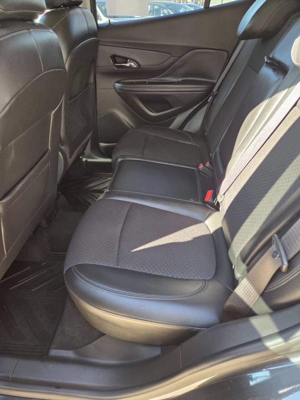 Used 2018 Buick Encore Preferred image 6