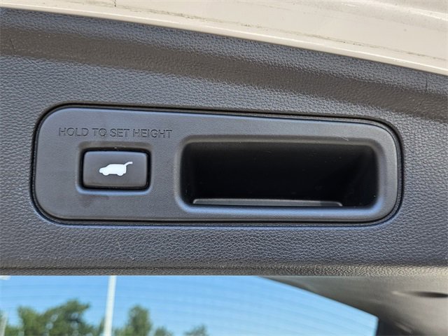 Certified 2023 Acura MDX FWD w/ Technology Package image 13