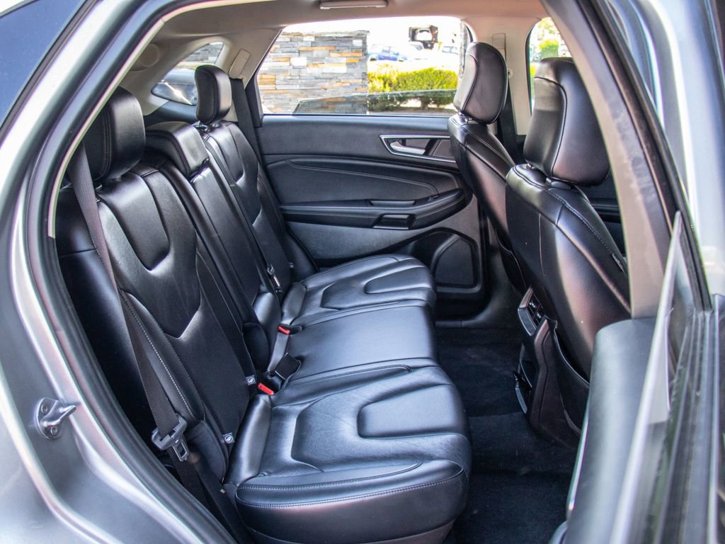 Used 2021 Ford Edge Titanium AWD/4WD image 22
