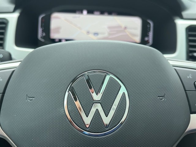 Used 2023 Volkswagen Atlas SEL Premium image 40