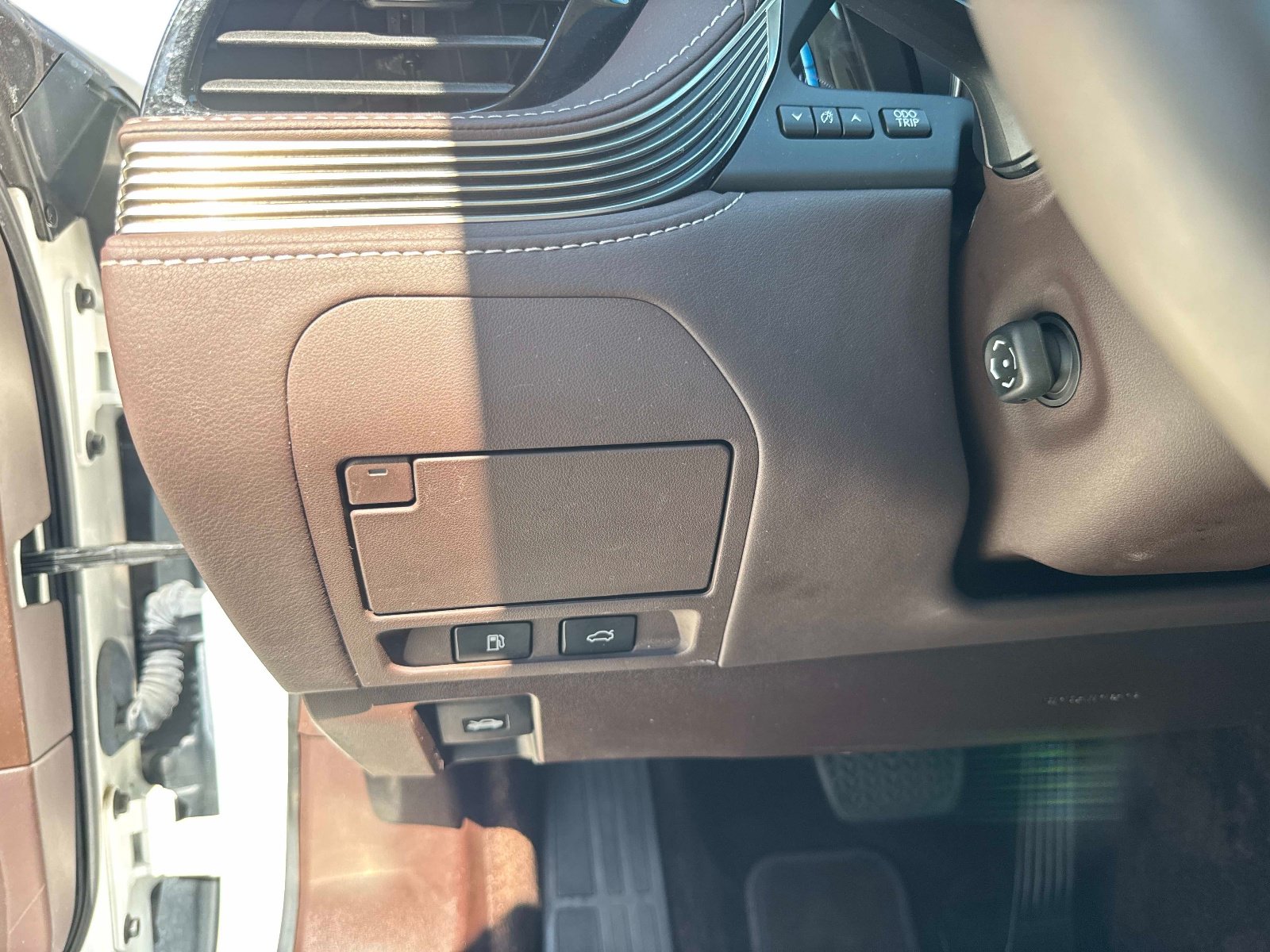 Used 2020 Lexus LS 500 w/ Accessory Package (Z1) RWD image 31