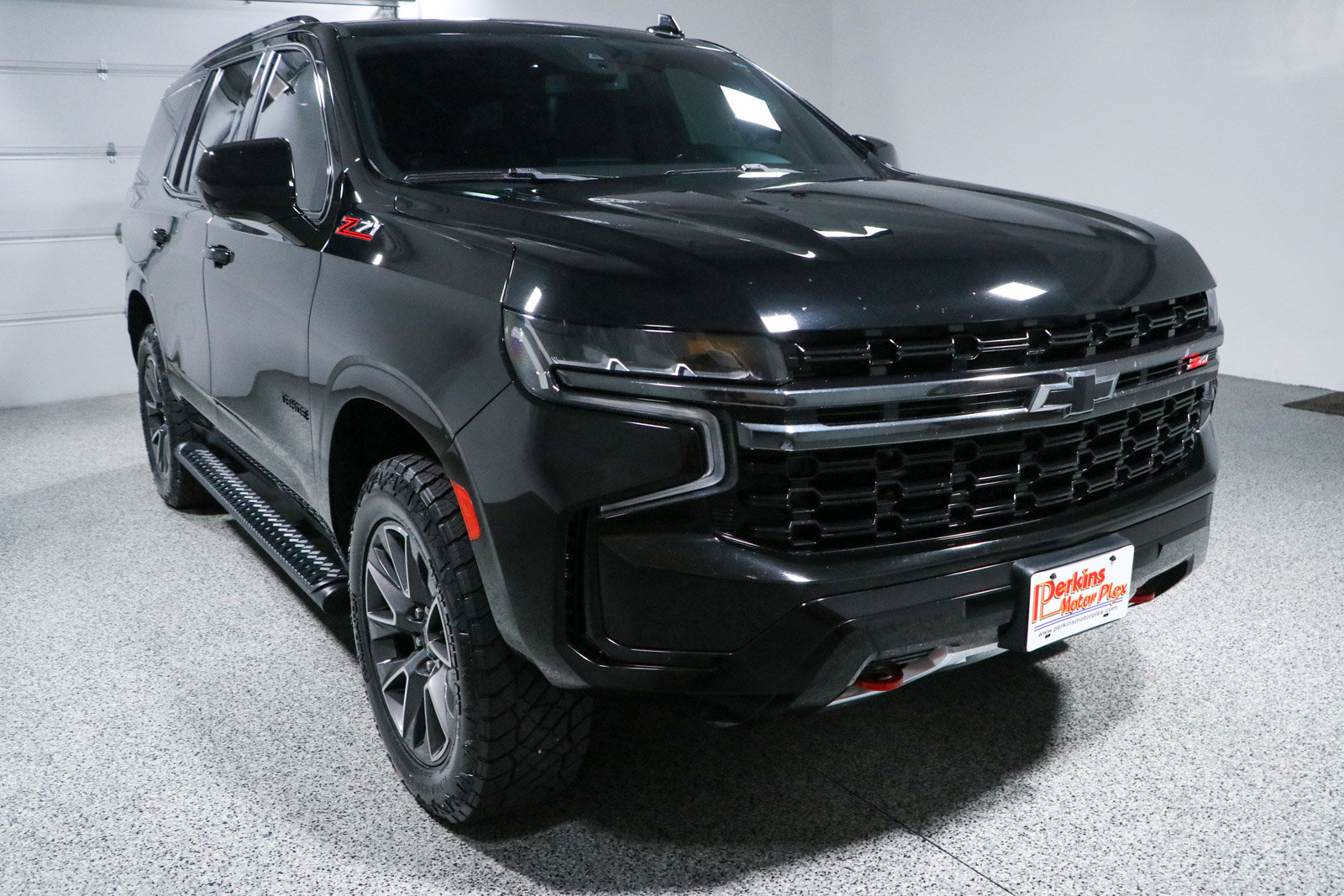 Used 2021 Chevrolet Tahoe Z71 w/ Rear Media and Nav Package AWD/4WD image 5