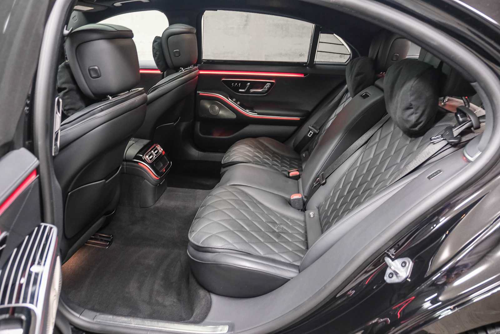 Certified 2023 Mercedes-Benz S 580e 4MATIC Sedan image 23