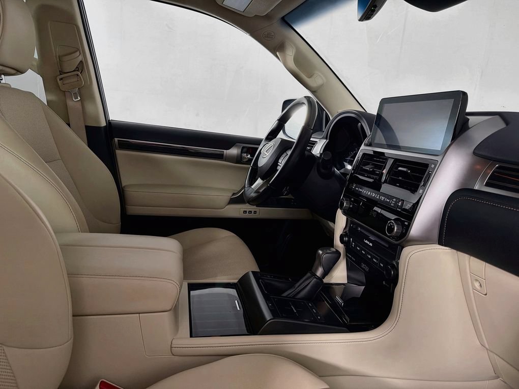 Used 2023 Lexus GX 460 Premium AWD/4WD image 35