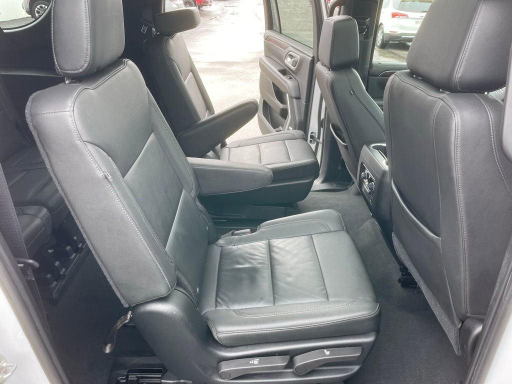 Used 2021 Chevrolet Suburban Z71 image 24