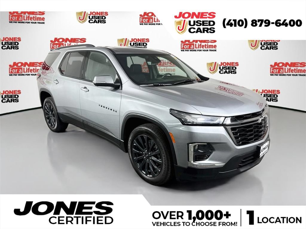 Used 2023 Chevrolet Traverse RS