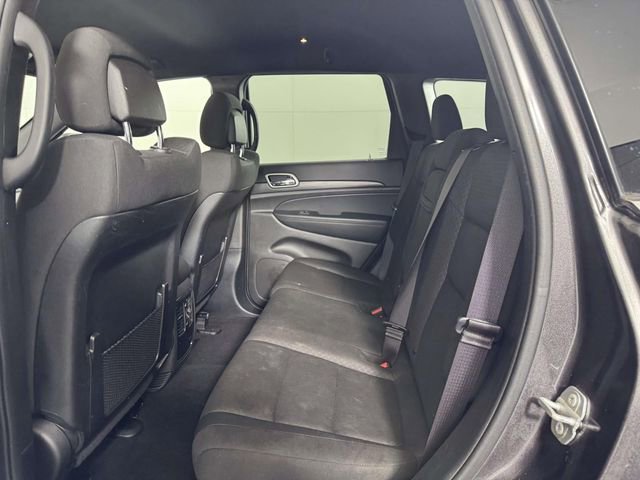 Used 2020 Jeep Grand Cherokee Laredo image 30