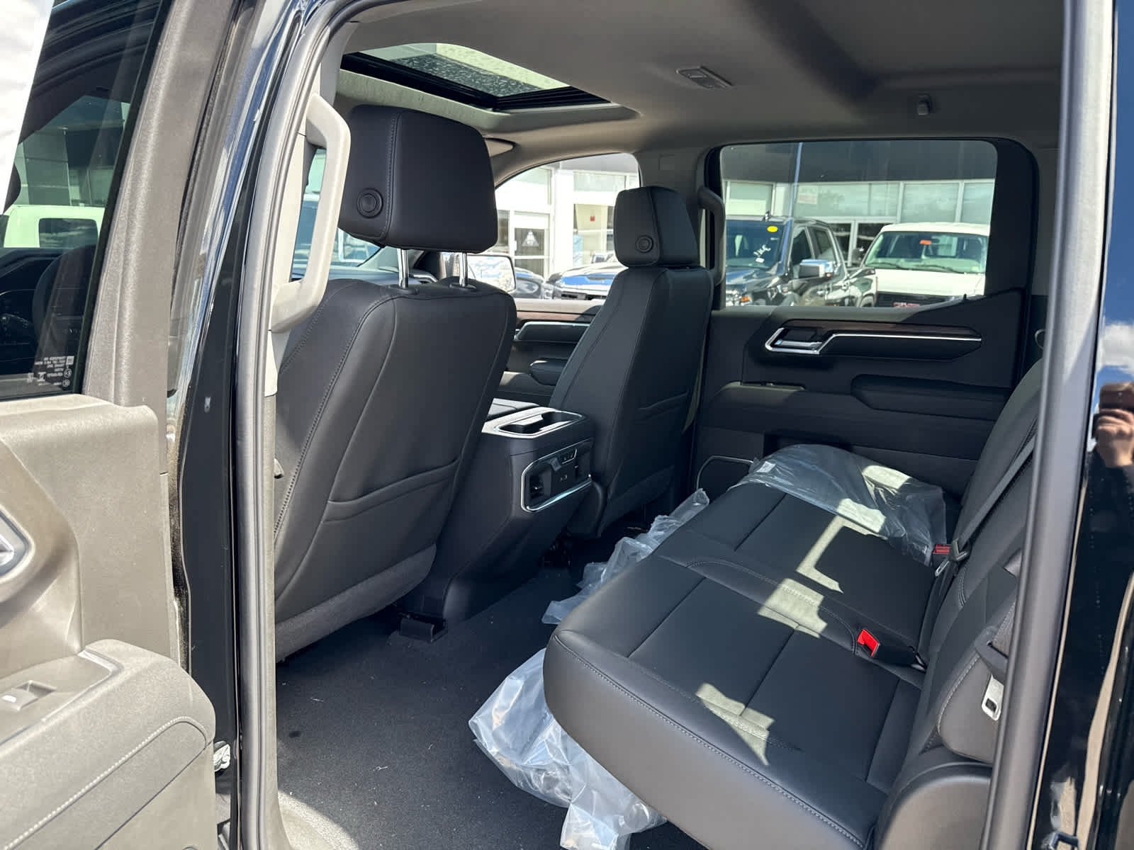 New 2026 GMC Sierra 1500 SLT w/ SLT Premium Plus Package AWD/4WD image 23