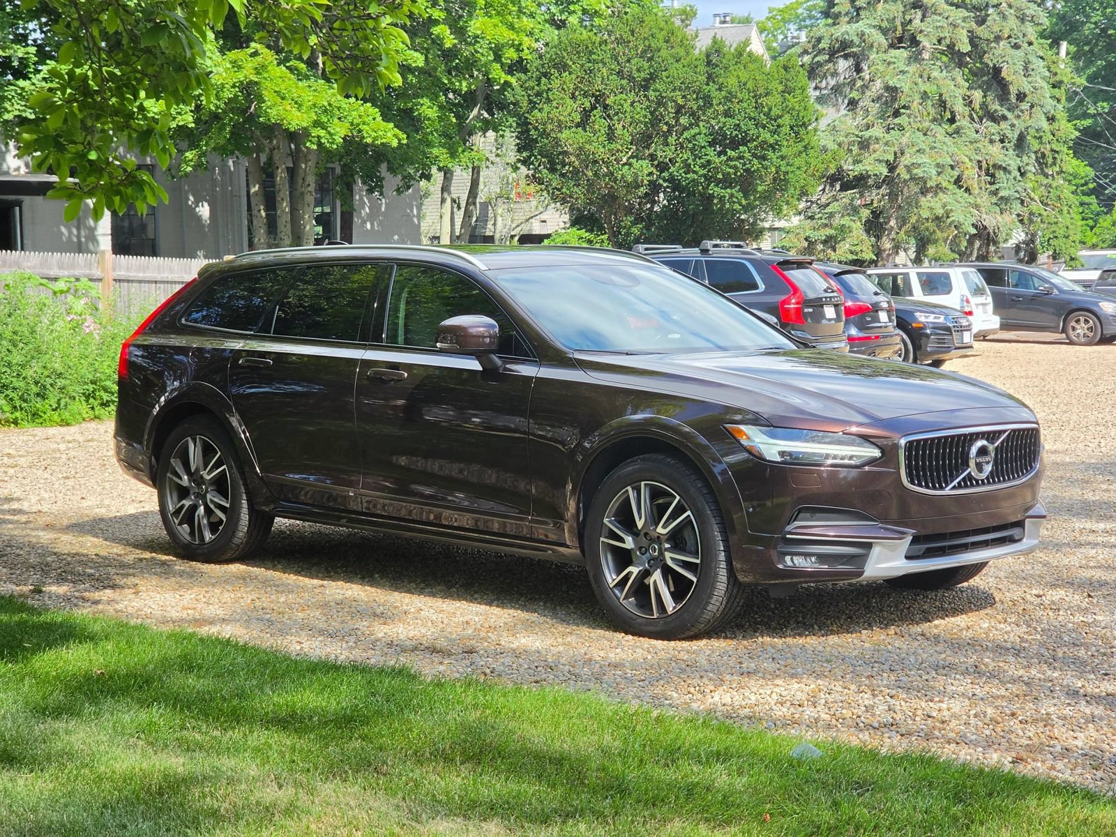 Used 2017 Volvo V90 T6 Cross Country AWD/4WD image 3