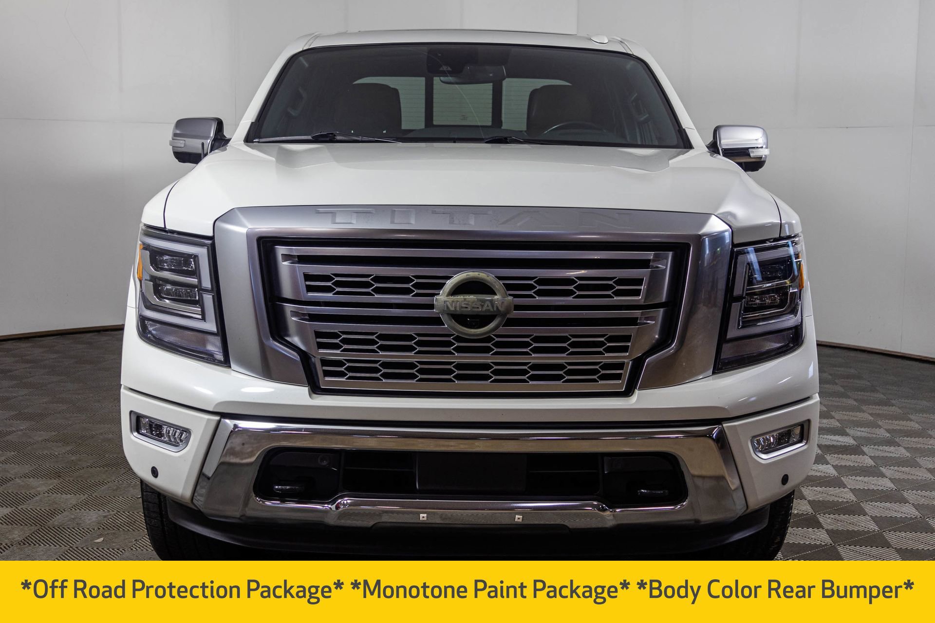 Used 2021 Nissan Titan Platinum Reserve w/ Moonroof Package AWD/4WD image 14