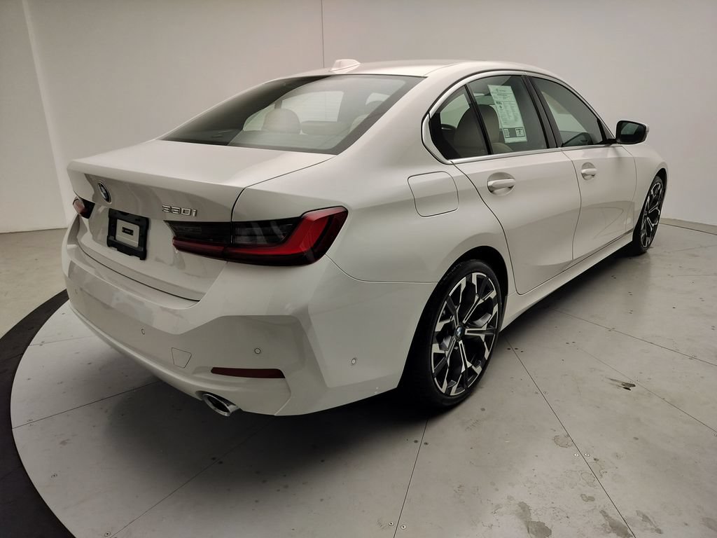 Certified 2026 BMW 330i Sedan w/ Convenience Package RWD image 3