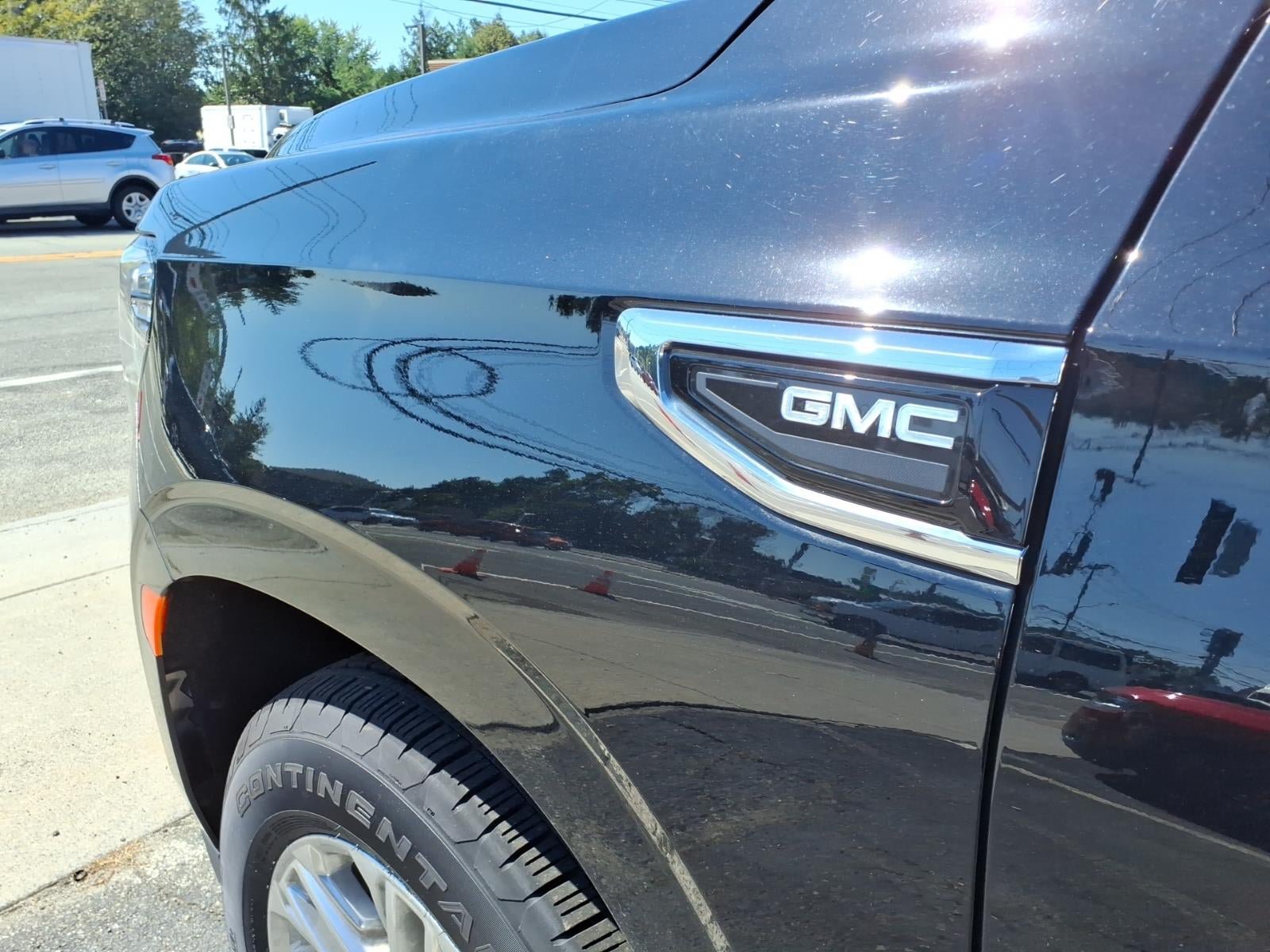 Certified 2023 GMC Yukon XL SLT AWD/4WD image 10