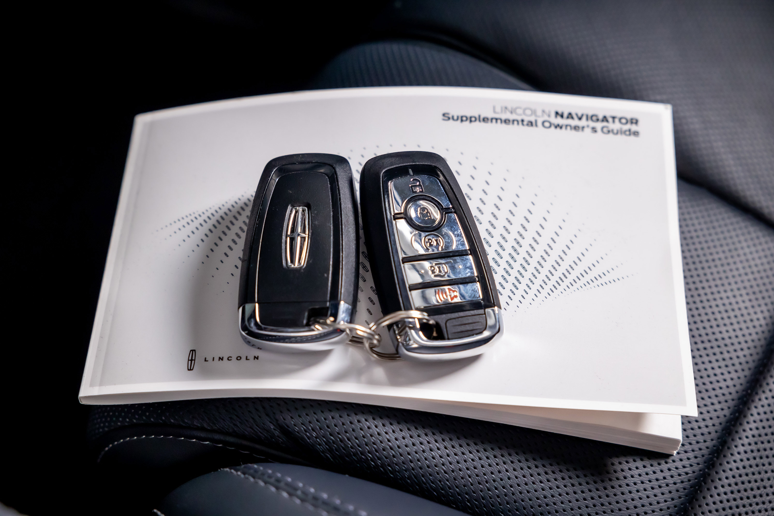 Used 2025 Lincoln Navigator L Reserve image 36
