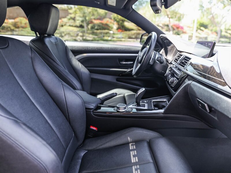 Used 2019 BMW 430i Coupe w/ M Sport Package RWD image 24
