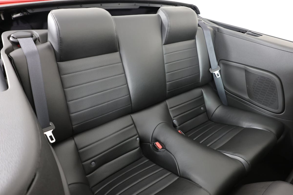 Used 2007 Ford Mustang Shelby GT500 RWD image 27