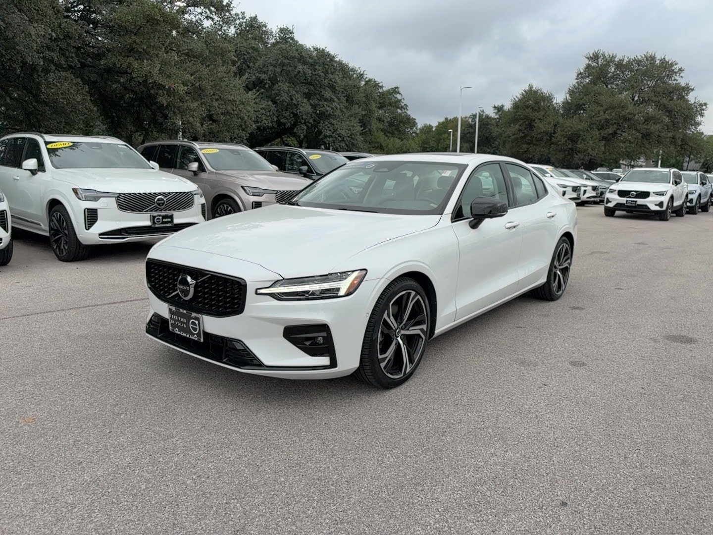Certified 2024 Volvo S60 B5 Plus FWD image 2