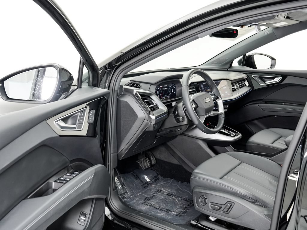 Used 2023 Audi Q4 e-tron Premium Plus w/ Premium Plus AWD/4WD image 7