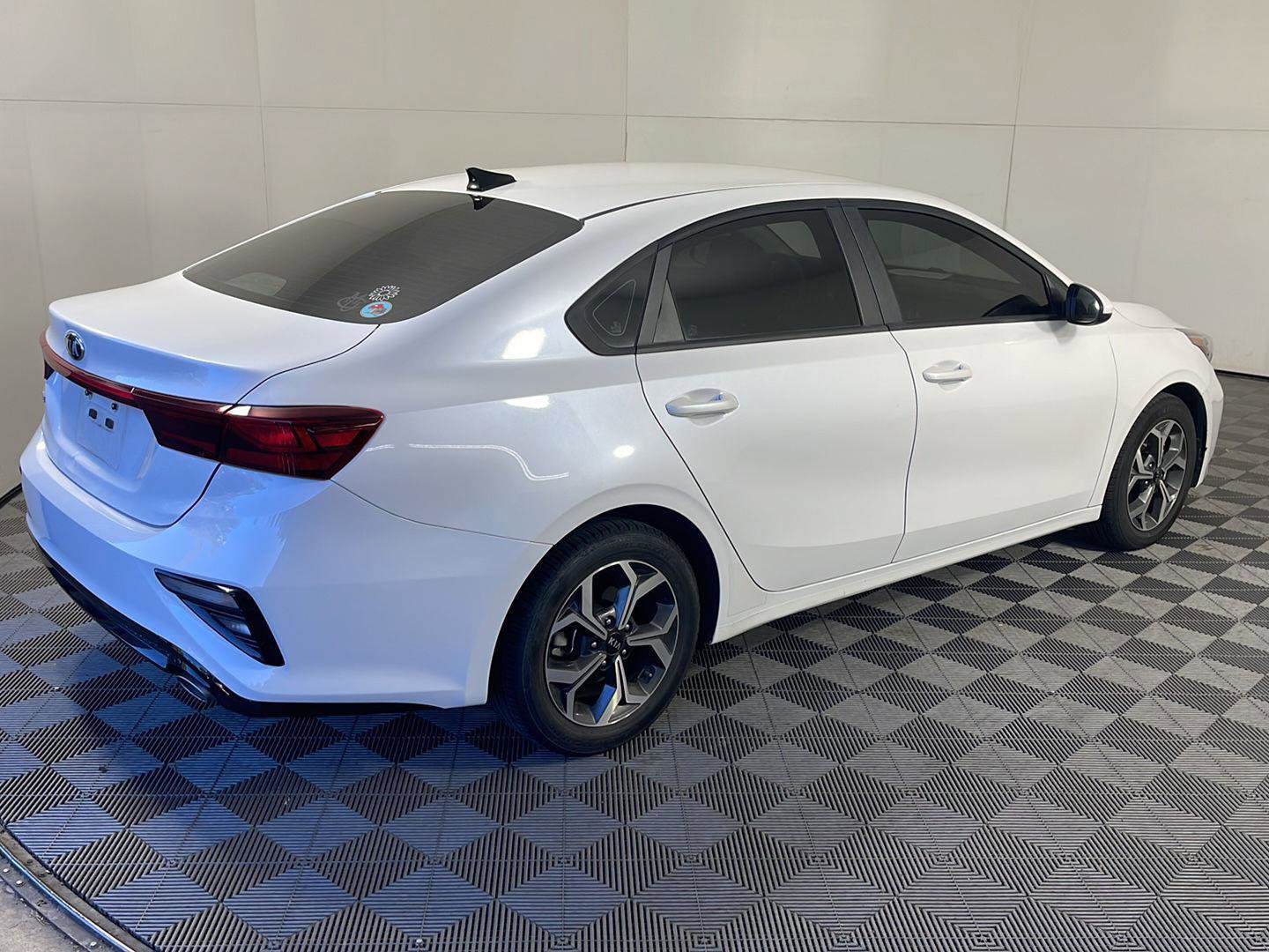 Used 2021 Kia Forte LXS image 6