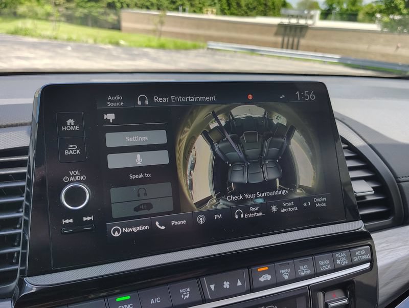 Used 2025 Honda Odyssey Elite image 39