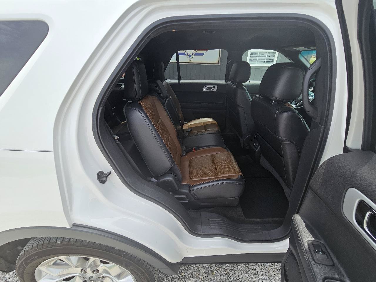 Used 2012 Ford Explorer Limited FWD image 30