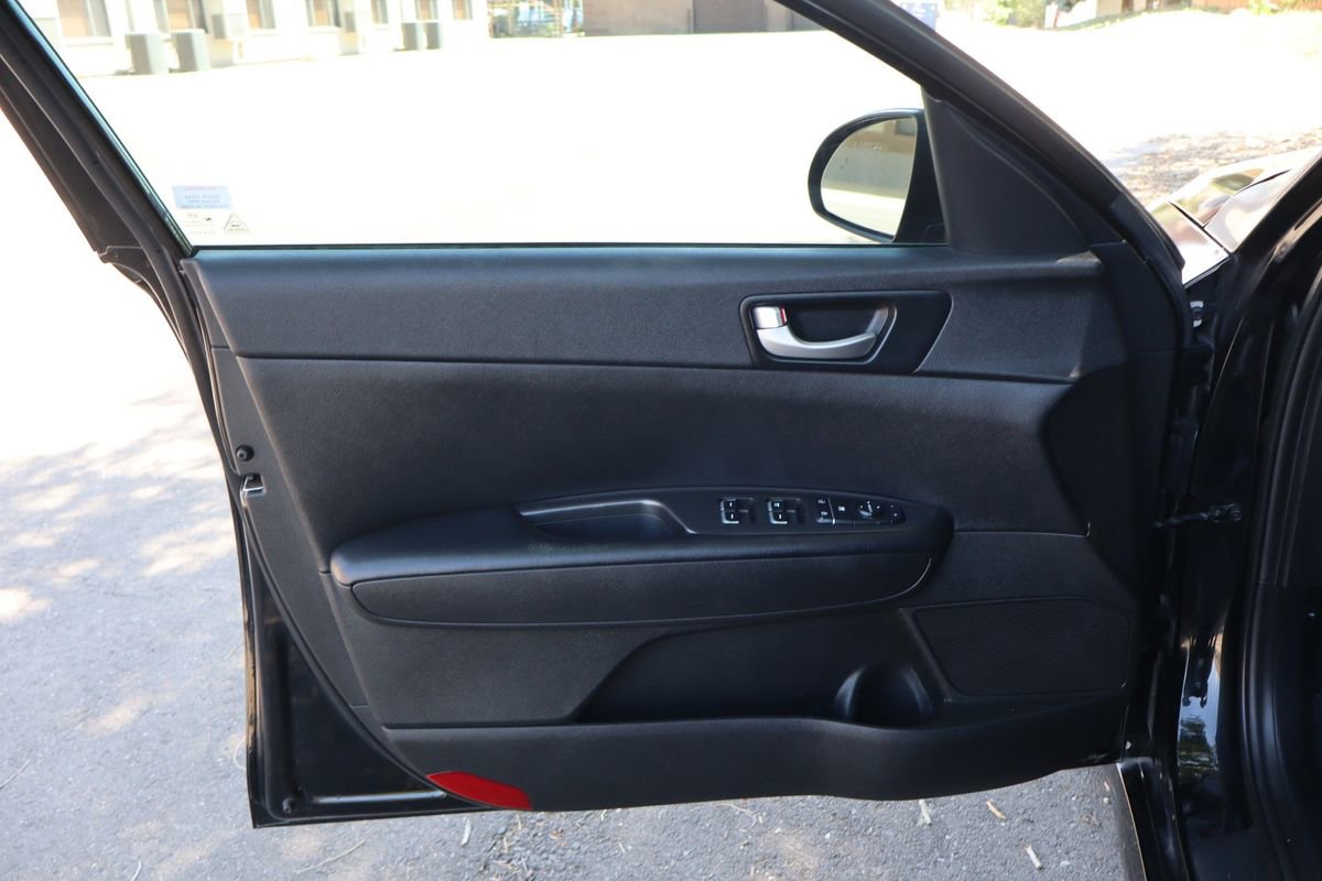Used 2018 Kia Optima S FWD image 23